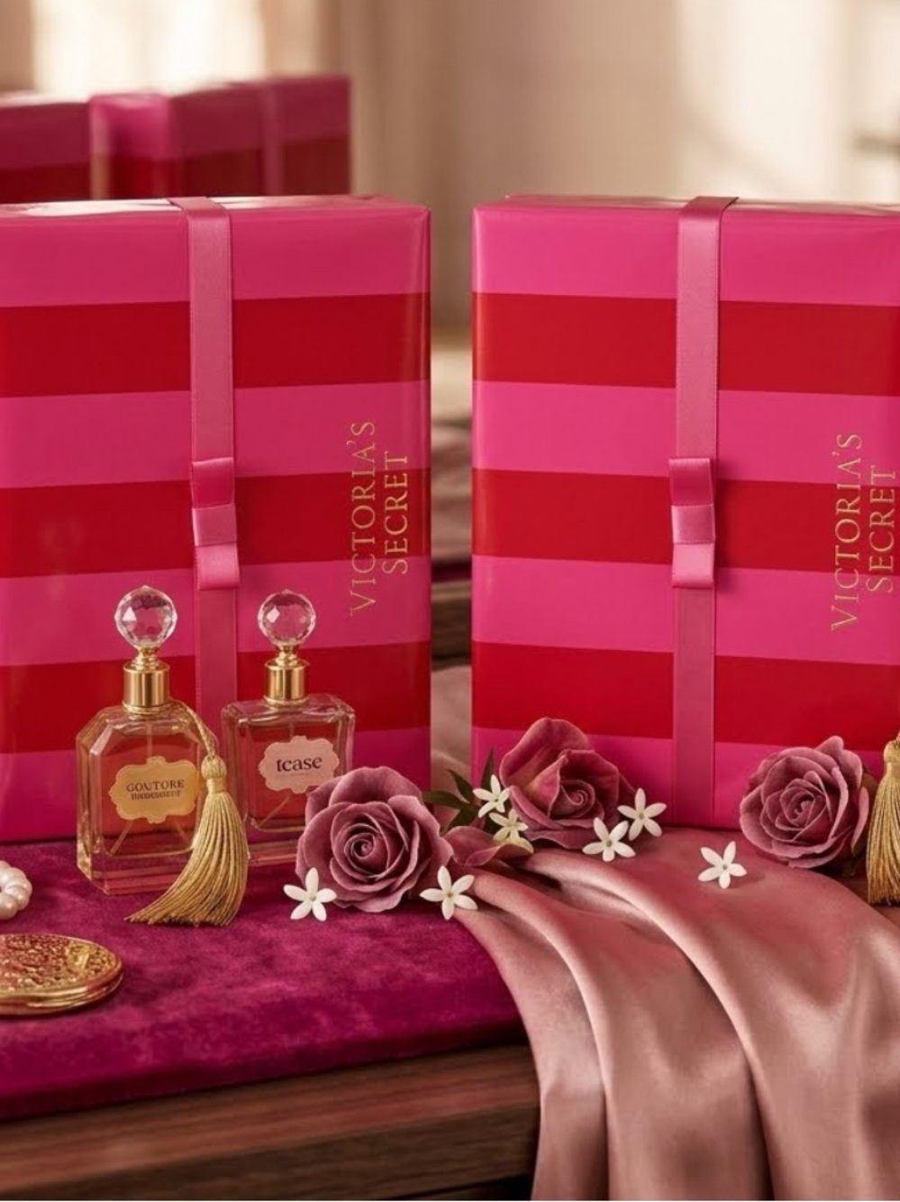 Victoria's Secret Gift Card / Small Favor Boxes (Two Identical Pink Stripes)